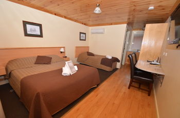 Black Gold Motel - Accommodation Bookings 25