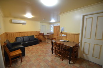 Black Gold Motel - Accommodation Bookings 32