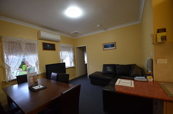 Black Gold Motel - Accommodation Bookings 36