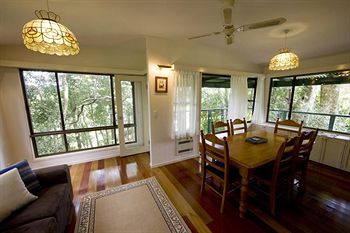 Montville Attic - Accommodation Bookings 15