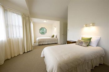 Montville Attic - Accommodation Bookings 17