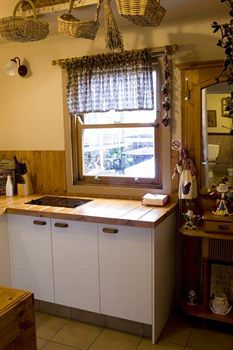 Montville Attic - Accommodation Bookings 18