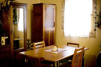 Montville Attic - Accommodation Bookings 19