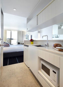 Adina Apartment Hotel Bondi Beach - Accommodation Bookings 5