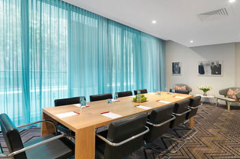 Adina Apartment Hotel Bondi Beach - Accommodation Bookings 13