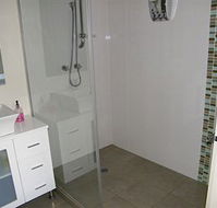 DeaposVine Escape - Accommodation Bookings