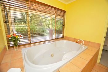 House Of Laurels - Accommodation Bookings 42