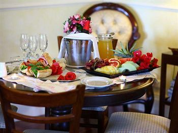 House Of Laurels - Accommodation Bookings 10