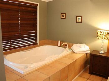 House Of Laurels - Accommodation Bookings 28