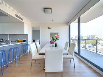 Zara Tower - Luxury Suites And Apartments - Accommodation Bookings 3
