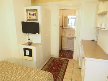 The Charrington Boutique Hotel - Accommodation Bookings 15