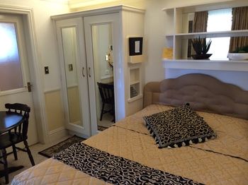 The Charrington Boutique Hotel - Accommodation Bookings 22