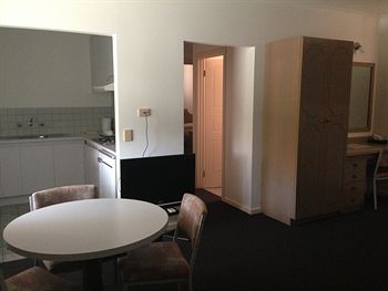 Nunawading Motor Inn - Accommodation Bookings 16