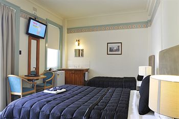 Hotel Gosford - Accommodation Bookings 9