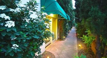Darling Apartments - Accommodation Bookings 6