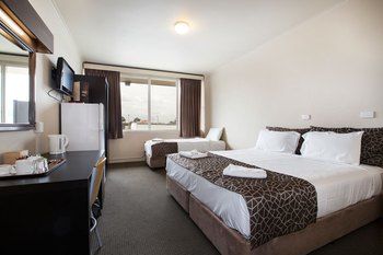 Meadow Inn Hotel-Motel - Accommodation Bookings 8