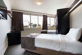 Meadow Inn Hotel-Motel - Accommodation Bookings 9
