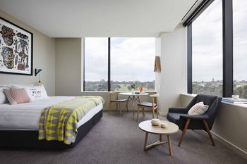 Art Series - The Larwill Studio - Accommodation Bookings 24