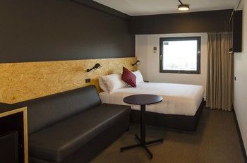 Ibis Budget Sydney East - Accommodation Bookings 13
