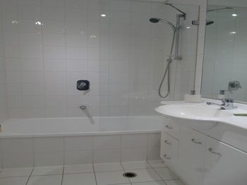 Alpha Apartments Melbourne - Accommodation Bookings 6
