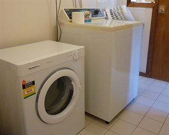 Australian Home Away @ Doncaster Andersons Creek 2 - Accommodation Bookings 2