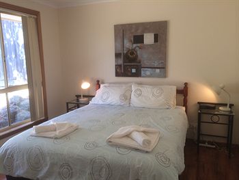 Australian Home Away @ Doncaster Andersons Creek 2 - Accommodation Bookings 3
