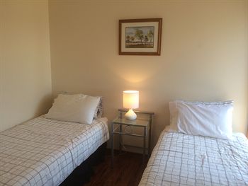 Australian Home Away @ Doncaster Andersons Creek 2 - Accommodation Bookings 5
