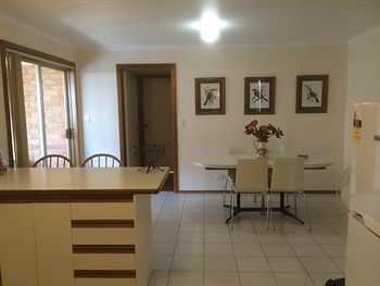 Australian Home Away @ Doncaster Andersons Creek 2 - Accommodation Bookings 9