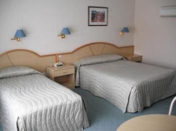 The Tumut Motor Inn - Accommodation Bookings 6