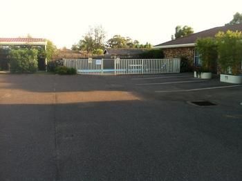 Golden Grain Motor Inn - Accommodation Bookings 0