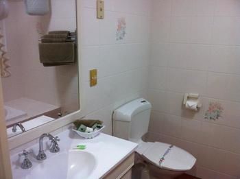 Golden Grain Motor Inn - Accommodation Bookings 6