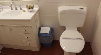 Golden Grain Motor Inn - Accommodation Bookings 13