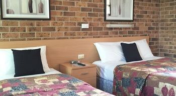 Golden Grain Motor Inn - Accommodation Bookings 17