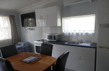 Glenwood Tourist Park & Motel - Accommodation Bookings 17