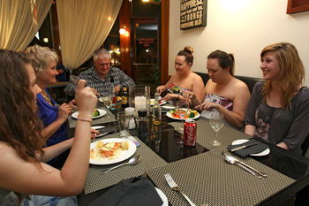 Countryman Motor Inn - Accommodation Bookings 5