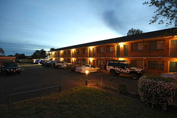 Countryman Motor Inn - Accommodation Bookings 6