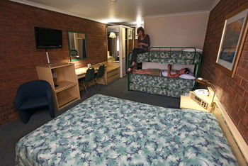 Countryman Motor Inn - Accommodation Bookings 21