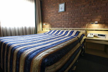 Countryman Motor Inn - Accommodation Bookings 25