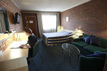 Countryman Motor Inn - Accommodation Bookings 26