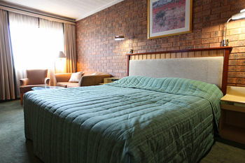 Countryman Motor Inn - Accommodation Bookings 30