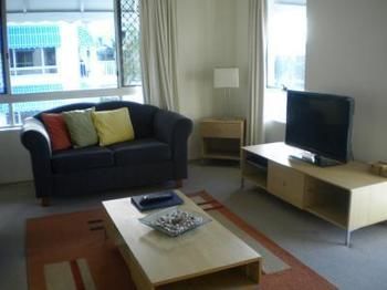 Estoril On Moffat - Accommodation Bookings 10