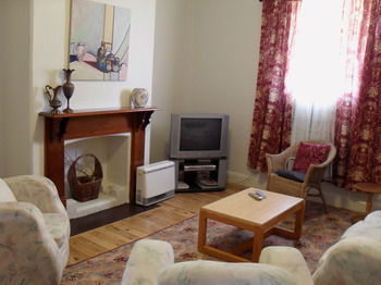 Aaron Cottage - Accommodation Bookings 5