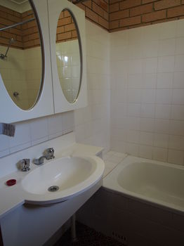 Windmill Motel - Accommodation Bookings 35