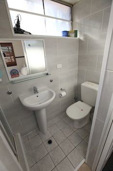 Across Country Motel And Serviced Apartments - Accommodation Bookings 3