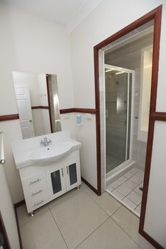 Across Country Motel And Serviced Apartments - Accommodation Bookings 6