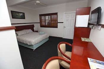 Across Country Motel And Serviced Apartments - Accommodation Bookings 7