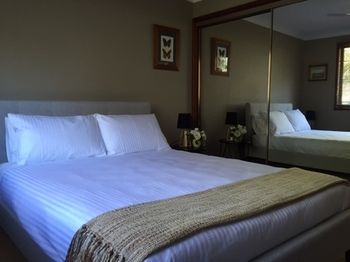 Buffs At Pokolbin - Accommodation Bookings 16
