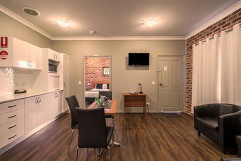 Akuna Motor Inn And Apartments - Accommodation Bookings 18