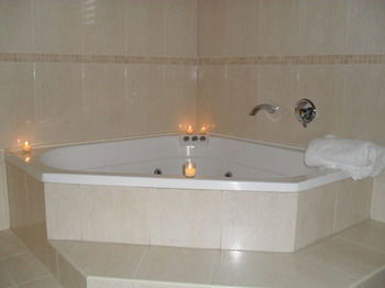 Broken View Estate - Accommodation Bookings 2