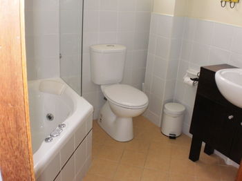 Rooftops Bed & Breakfast - Accommodation Bookings 17